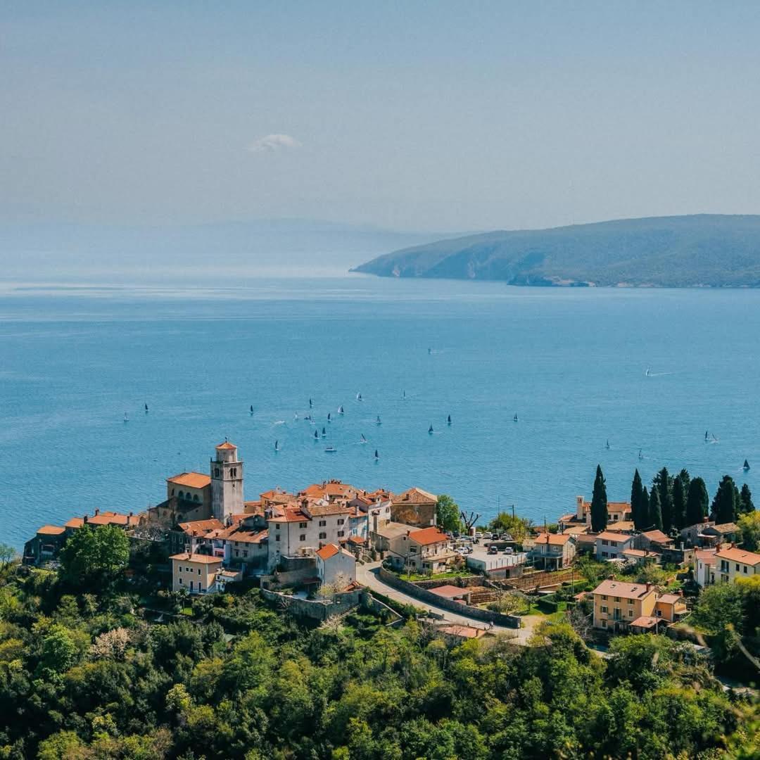 Apartments Blue & Green Mošćenička Draga Екстериор снимка